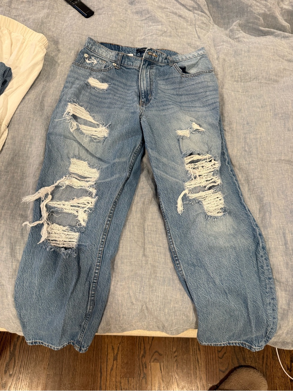 Aeropostale Women's Blue Denim Jeans with Contrast Stitching